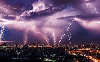 The Essential Guide to Cityscape Lightning Photography